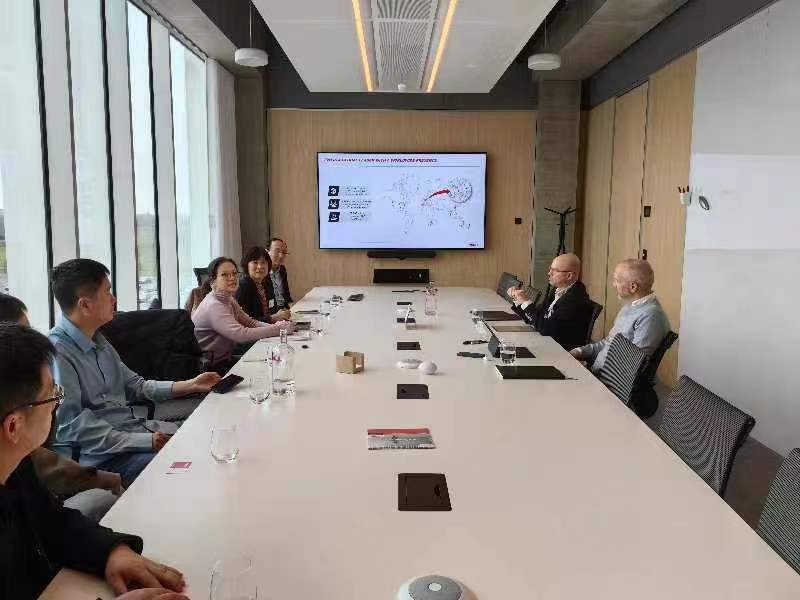 中国工程机械工业协会工业车辆分会张洁秘书长一行赴德观展 LogiMAT 2024，，，，，，并到访 尊龙凯时 集团旅行交流